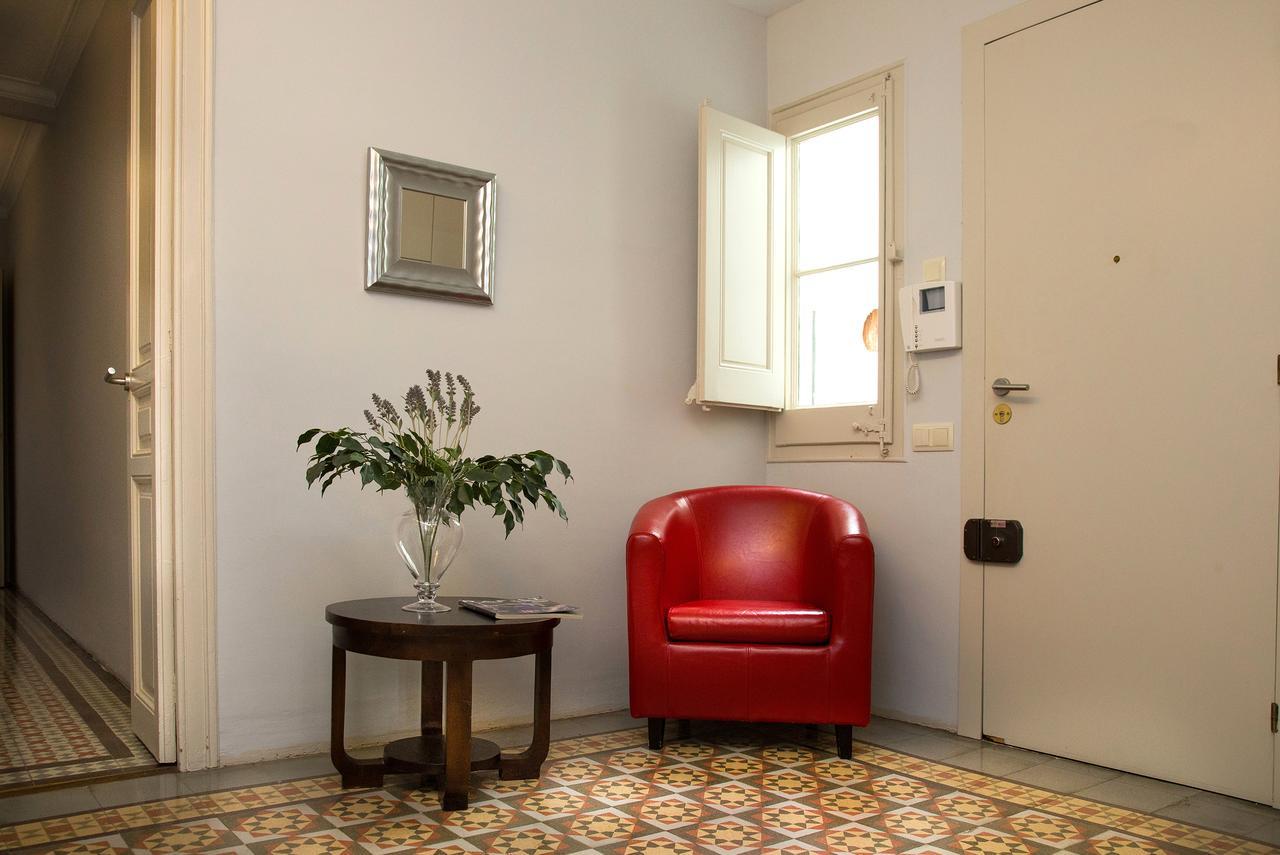 Opening Doors Aribau Apartment