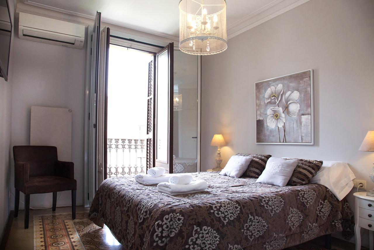 Opening Doors Aribau Apartment Barcelona